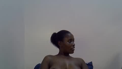 amber_cutie2 online show from October 2025 10:18:02 PM