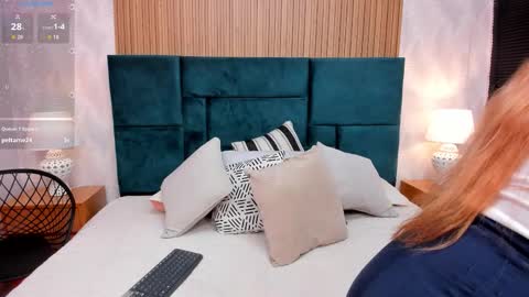 Emily online show from December 2025 06:38:02 PM