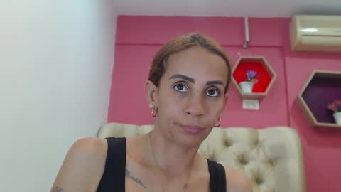 Amber Moore online show from November 2025 11:18:02 PM