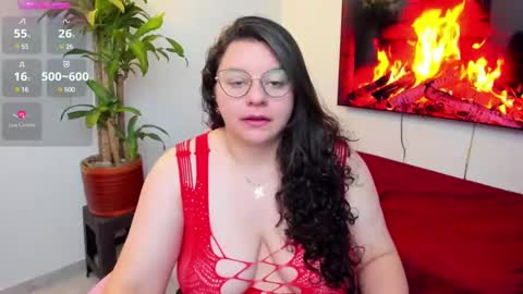 Snapshot of amber_sexy14 chatting on February 2025 05:51:02 AM amber_sexy14 online show from February 2025 05:51:02 AM