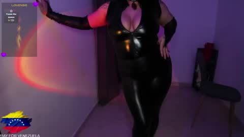 Snapshot of amber_smith20 chatting on July 2026 01:20:01 AM find me here --- online show from July 2026 01:20:01 AM
