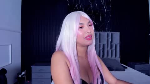 Amber Ashford online show from September 2025 03:30:02 AM