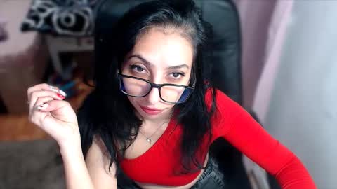 Snapshot of amberfox735 chatting on December 2025 06:41:01 AM amberfox735 online show from December 2025 06:41:01 AM