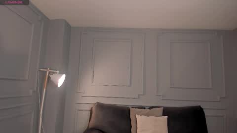 Amber Fox online show from December 2025 12:03:02 PM