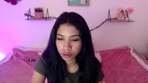 Snapshot of amberjeong chatting on December 2024 12:44:02 AM Amber Jeong online show from December 2024 12:44:02 AM