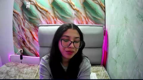 Snapshot of amberjeong chatting on January 2025 11:04:01 PM Amber Jeong online show from January 2025 11:04:01 PM