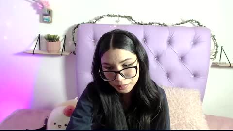 Snapshot of amberjeong chatting on February 2025 09:50:01 PM Amber Jeong online show from February 2025 09:50:01 PM