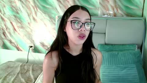 Snapshot of amberjeong chatting on March 2025 10:53:01 PM Amber Jeong online show from March 2025 10:53:01 PM