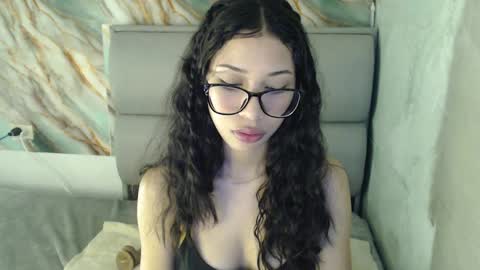 Snapshot of amberjeong chatting on September 2025 12:58:02 AM Amber Jeong online show from September 2025 12:58:02 AM