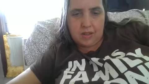 Snapshot of amberlixen chatting on April 2026 05:40:02 PM amberlixen online show from April 2026 05:40:02 PM