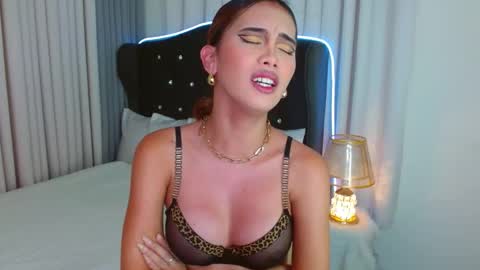 Snapshot of amberpleasure chatting on December 2024 05:34:01 AM - DONT FORGET TO FOLLOW AND GIVE ME THUMBS UP online show from December 2024 05:34:01 AM