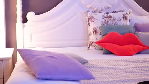 Amberseyes online show from December 2024 12:07:02 PM