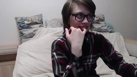 Amber online show from December 2024 10:18:01 PM