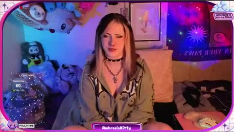 Snapshot of ambrosiakitty chatting on May 2026 08:31:01 AM Ambrosia online show from May 2026 08:31:01 AM