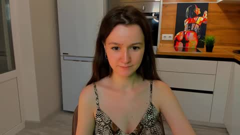 Snapshot of ameli_moon chatting on January 2025 04:01:01 PM Eileen online show from January 2025 04:01:01 PM