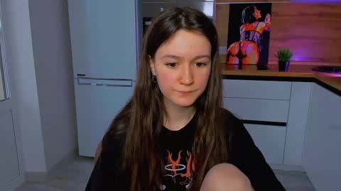 Snapshot of ameli_moon chatting on February 2025 01:44:02 PM Eileen online show from February 2025 01:44:02 PM