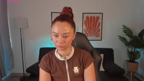 Snapshot of amelia_saenz_ chatting on July 2026 03:32:02 PM Amelia online show from July 2026 03:32:02 PM