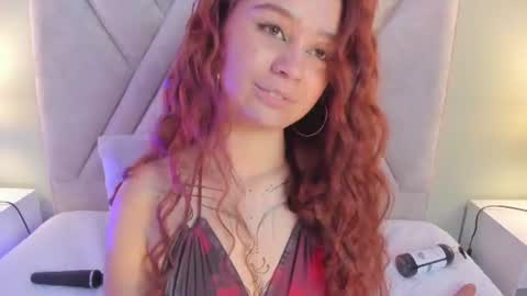 Snapshot of amelia_saenz_ chatting on July 2026 09:03:02 PM Amelia online show from July 2026 09:03:02 PM