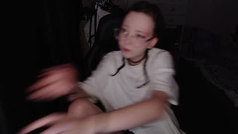 Amelia online show from November 2025 01:38:01 AM