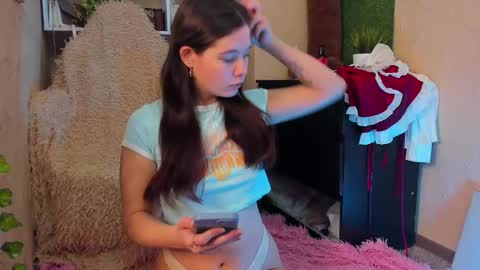 amelialy online show from December 2025 07:12:01 AM