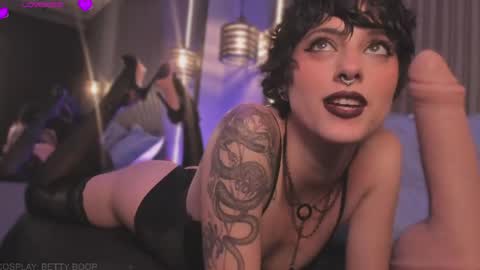 Amelianaughty  online show from April 2026 07:50:02 PM