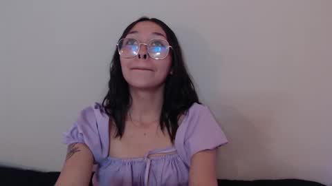 Snapshot of amelie_bss chatting on March 2025 08:38:02 PM Amelie online show from March 2025 08:38:02 PM