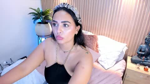 Amelie online show from January 2025 04:47:01 PM