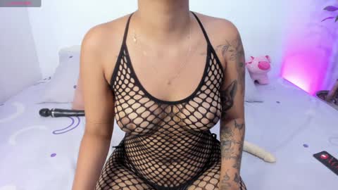 Amelie  online show from January 2025 12:34:02 AM