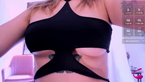 Amelie Graham online show from November 2025 02:17:01 PM