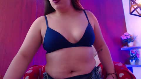 Amelie  online show from March 2026 05:16:01 PM