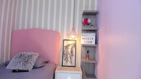 Victoria online show from September 2025 07:25:01 PM