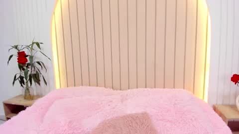 Amelia online show from February 2025 08:44:02 PM