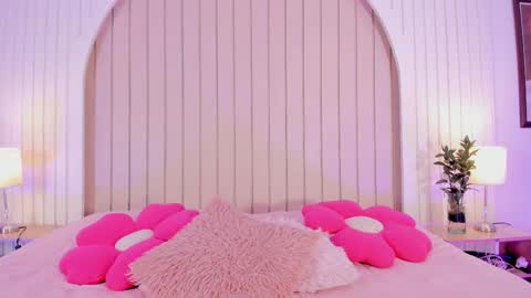 Amelia online show from February 2026 09:05:02 PM