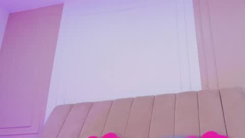 Amelia online show from April 2026 11:18:02 PM