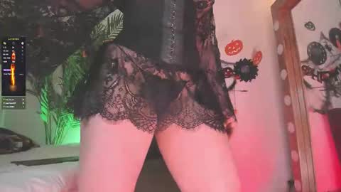 Amelie online show from October 2025 01:28:02 AM