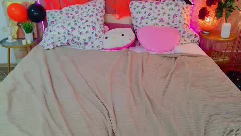 Snapshot of ameliwhitey chatting on October 2025 01:18:01 PM ameliwhitey online show from October 2025 01:18:01 PM