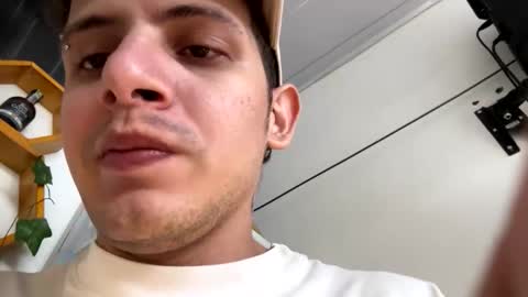 Lucian online show from March 2026 10:02:02 PM