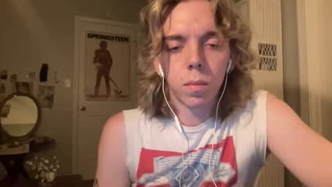 Snapshot of americanclown chatting on June 2026 04:45:01 AM americanclown online show from June 2026 04:45:01 AM