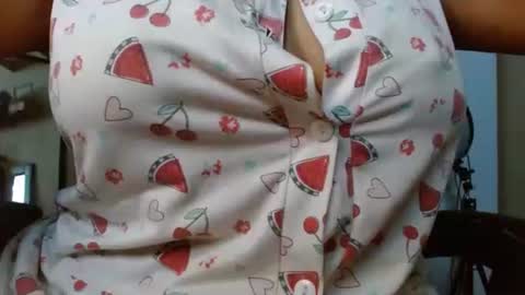 Mari online show from October 2025 12:46:01 PM