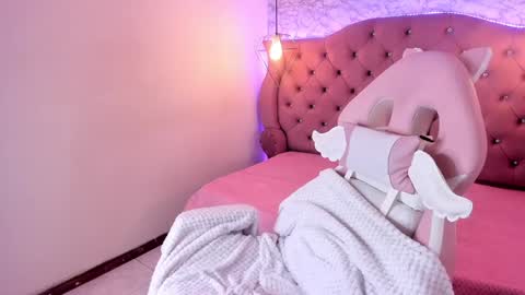      online show from January 2025 09:57:01 PM