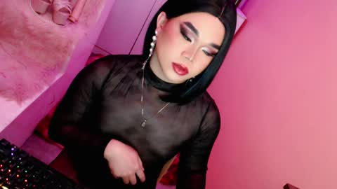 Queen Mireska online show from February 2025 02:15:01 PM