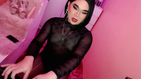 Queen Mireska online show from February 2025 06:24:01 PM