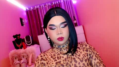 Queen Mireska online show from February 2025 12:47:01 PM