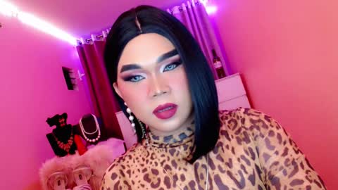 Queen Mireska online show from February 2025 04:03:02 PM