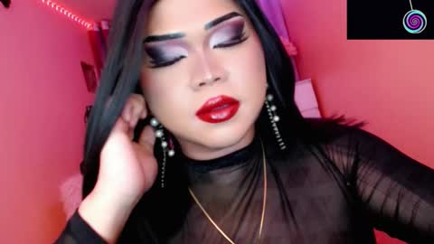 Queen Mireska online show from November 2025 04:52:01 PM