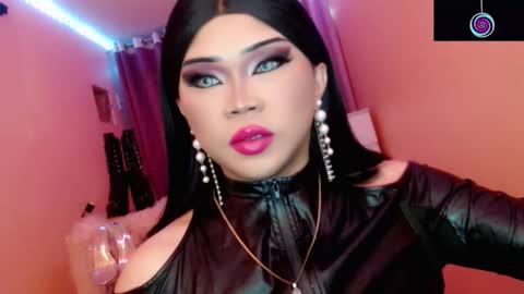 Queen Mireska online show from February 2026 04:29:01 PM