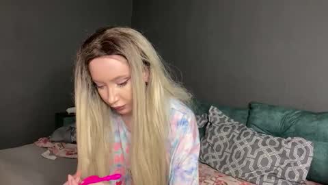 Snapshot of amiair chatting on October 2025 03:33:02 PM Ami Air online show from October 2025 03:33:02 PM