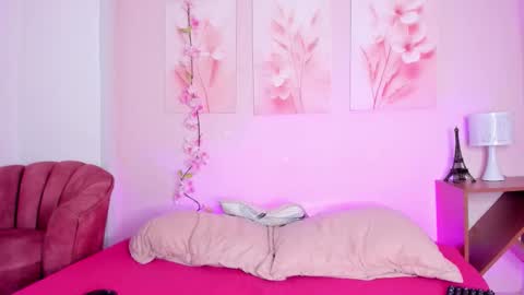 Snapshot of amiiclark chatting on February 2026 07:10:01 PM AmiiClark online show from February 2026 07:10:01 PM