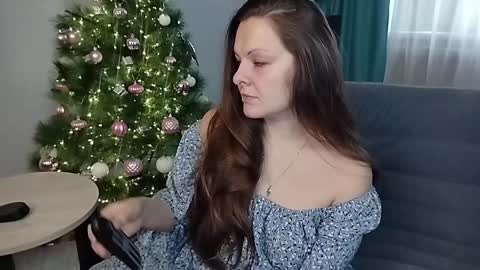 Mila online show from January 2025 05:44:02 AM