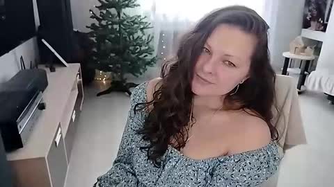 Mila online show from February 2026 07:51:01 AM